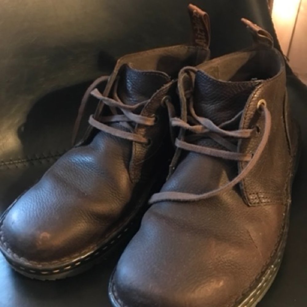 Doc Martens Ox-Blood Leather Chukka Boots